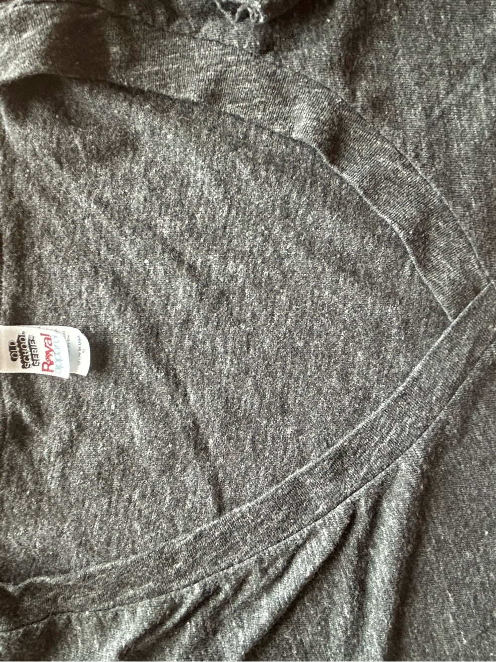 Dave Matthews Band Charcoal Grey V-Neck Tee Size XS (measured, not tag size) - Picture 8 of 9